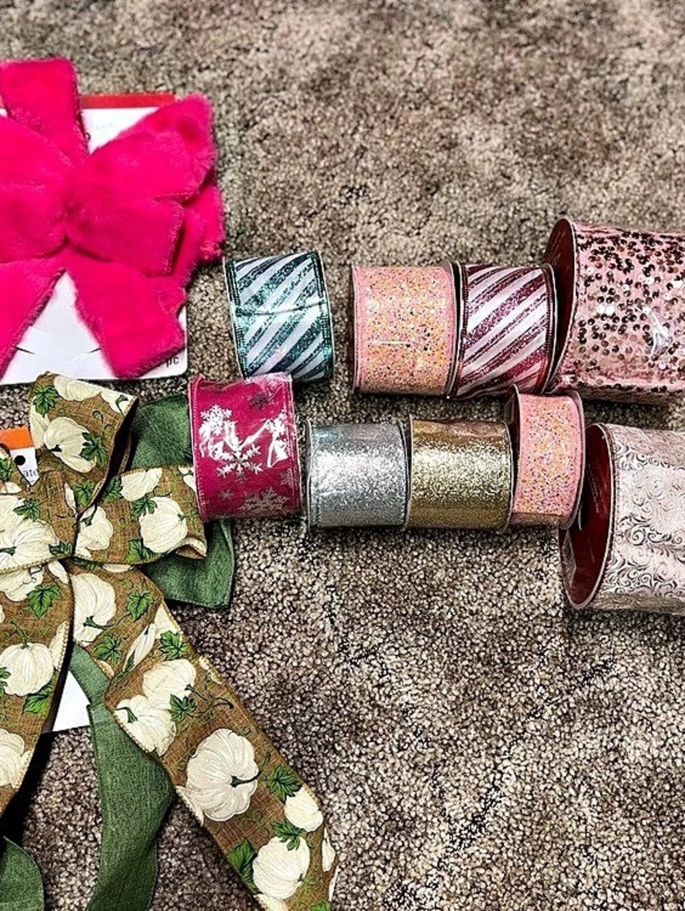 Holiday Ribbon & Bow Decor